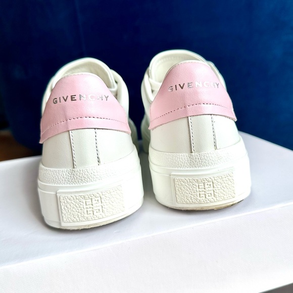 Givenchy x Disney 101 Dalmatians City Sport Sneaker in White/Pink Size 36 US6 - Picture 8 of 11